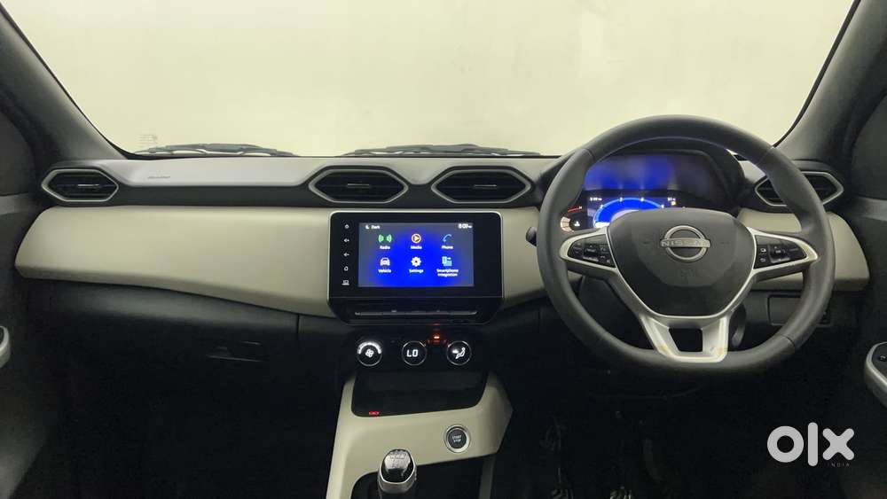 Nissan Magnite 1.0 Xv, 2022, Petrol