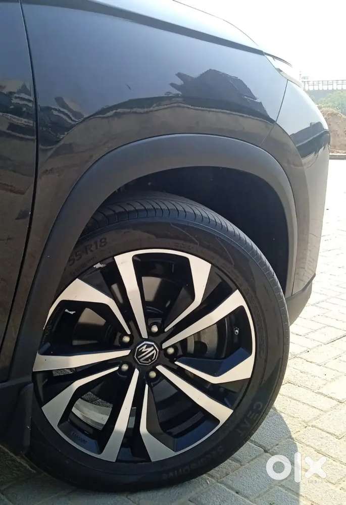 Mg Hector Plus 2024 Cng & Hybrids 28000 Km Driven