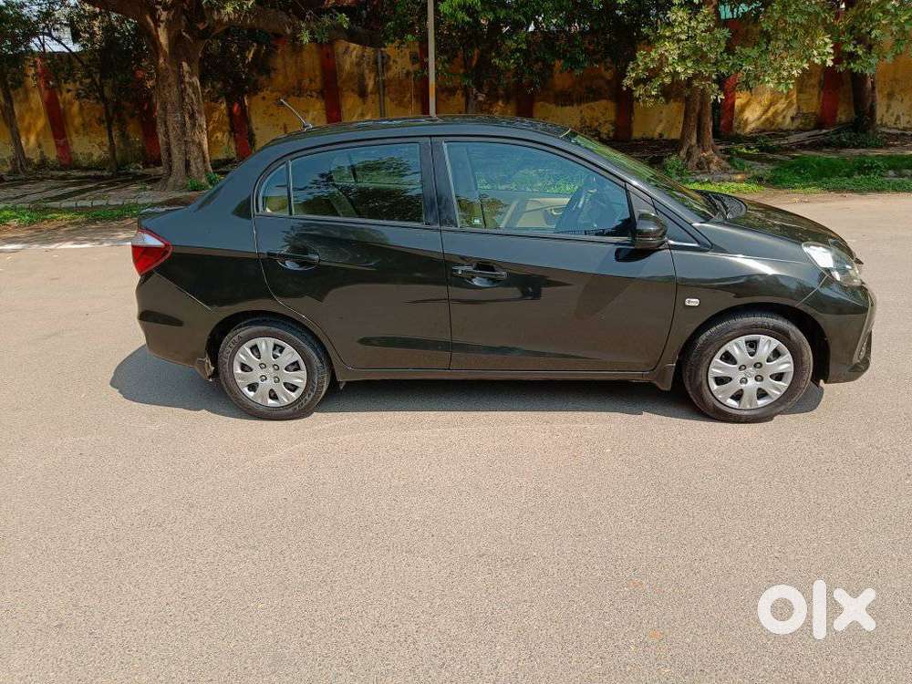 Honda Amaze S Mt I-vtec, 2017, Petrol