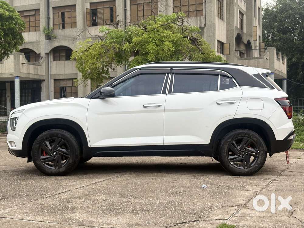 Hyundai Creta 1.5 S Plus Knight Petrol Dual Tone, 2023, Petrol