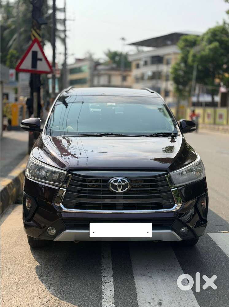 Toyota Innova Crysta 2016 Diesel Well Maintained