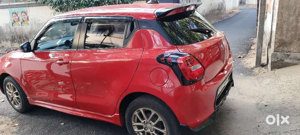 Swift 2023 Zxi Amt Petrol 40000 Km Driven