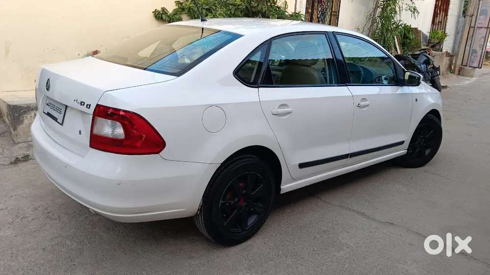 Skoda Rapid Ambition 2013 Diesel