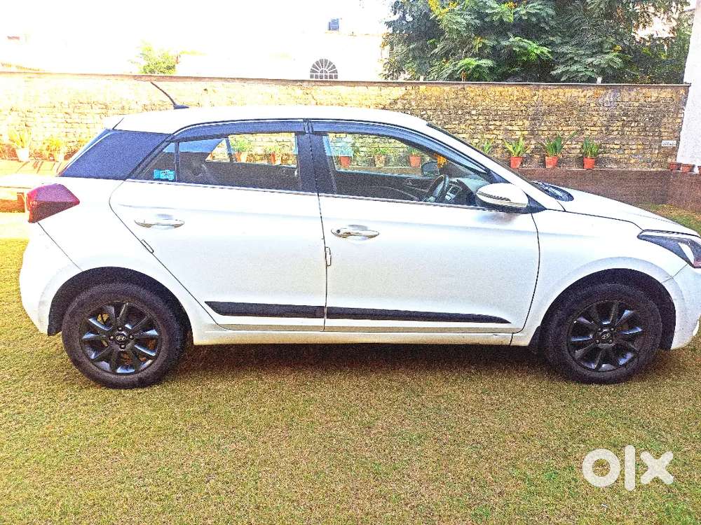 Hyundai I20 Sportz Petrol 2020