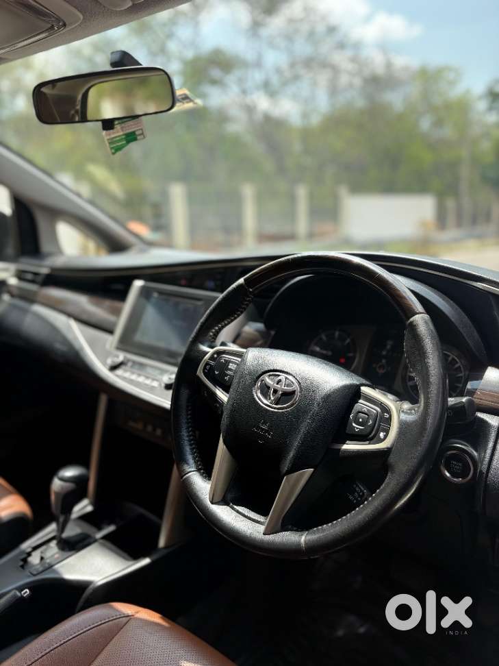 Toyota Innova Crysta 2.8z Automatic, 2018, Diesel