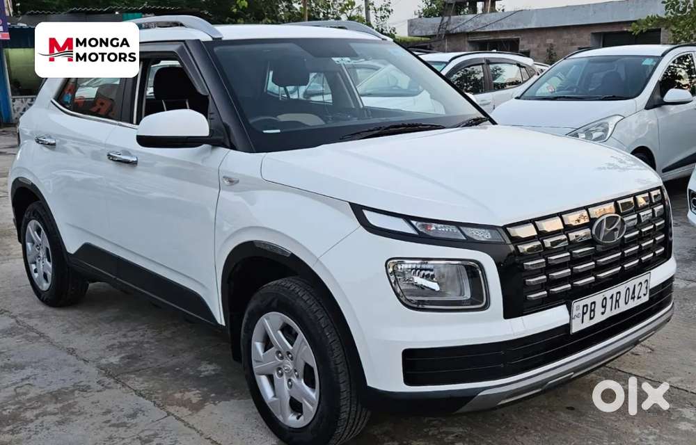 Hyundai Venue S 1.2 Petrol, 2022, Petrol