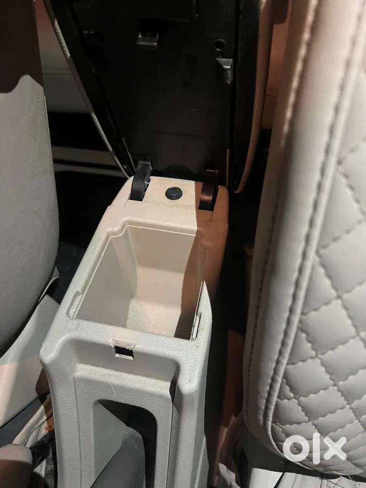 Maruti Suzuki Ertiga Zxi 2022 Petrol Manual