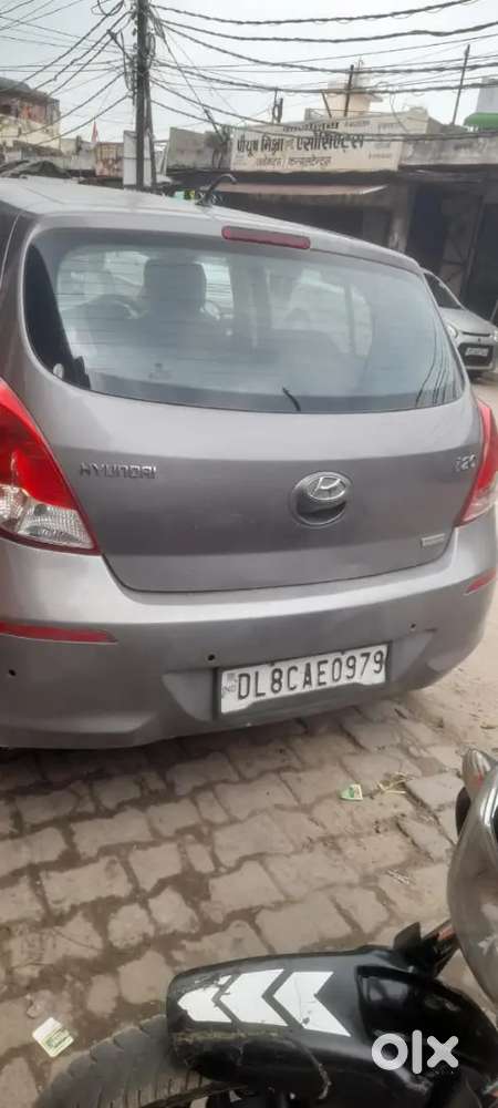 Hyundai I20 2013 September Model Chilld A/c 4 Tyre New New Condition
