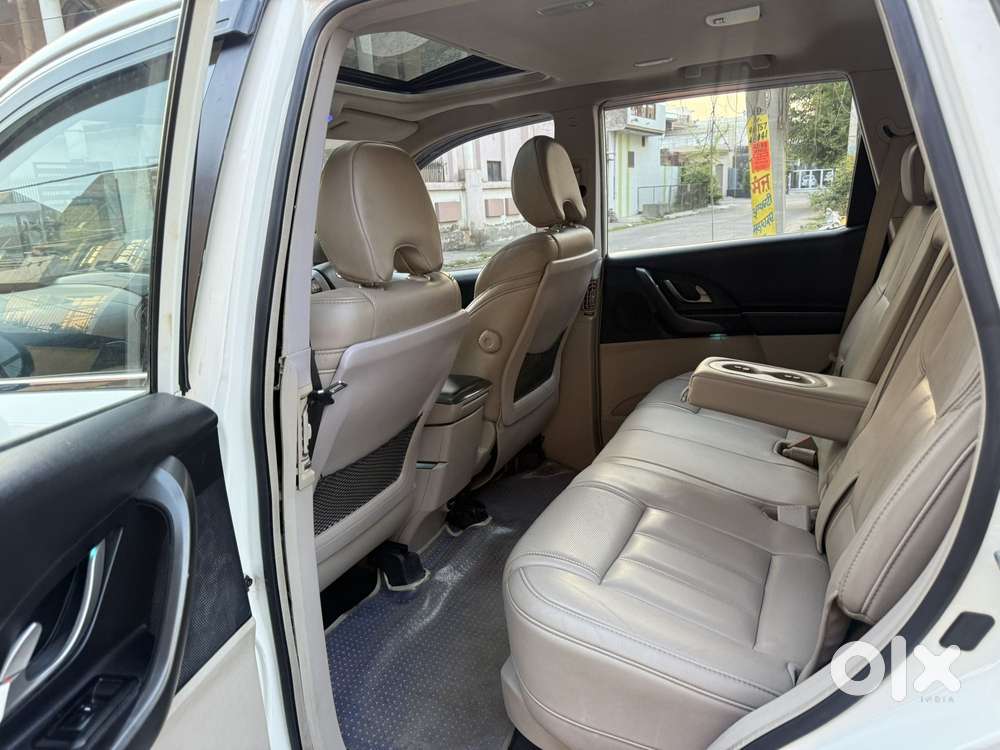 Mahindra Xuv500 2.2 W10, 2017, Diesel
