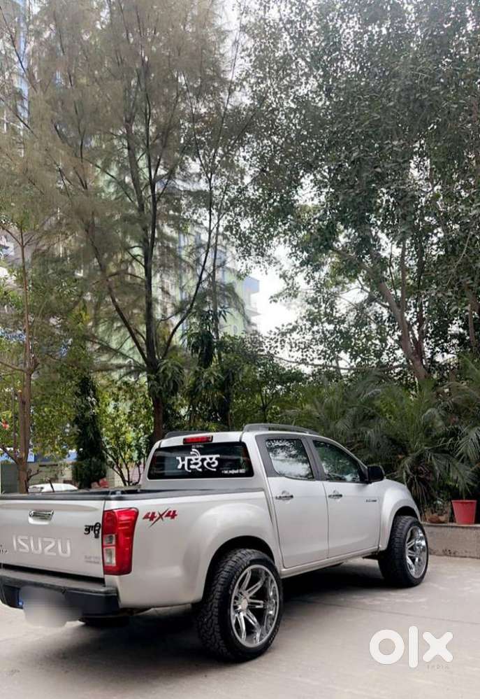 Isuzu V-cross Z 4x4 Mt, 2019, Diesel
