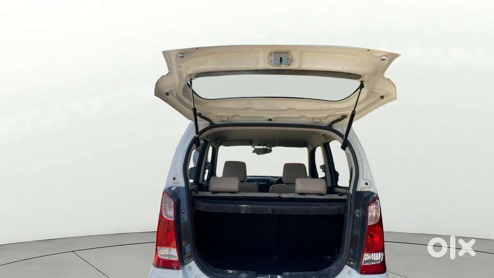 Maruti Suzuki Wagon R Vxi Amt, 2017, Petrol