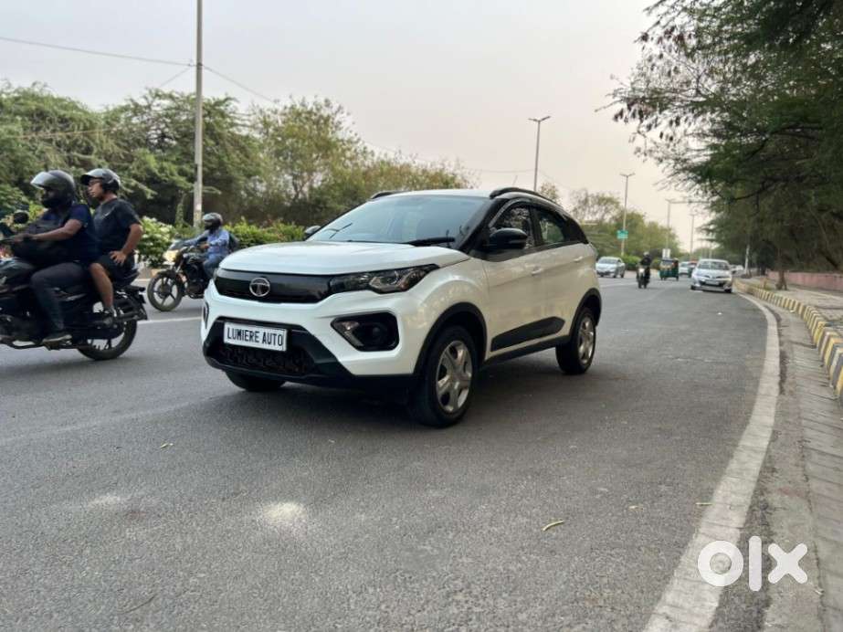 Tata Nexon 1.2 Revotron Xm (s), 2021, Petrol