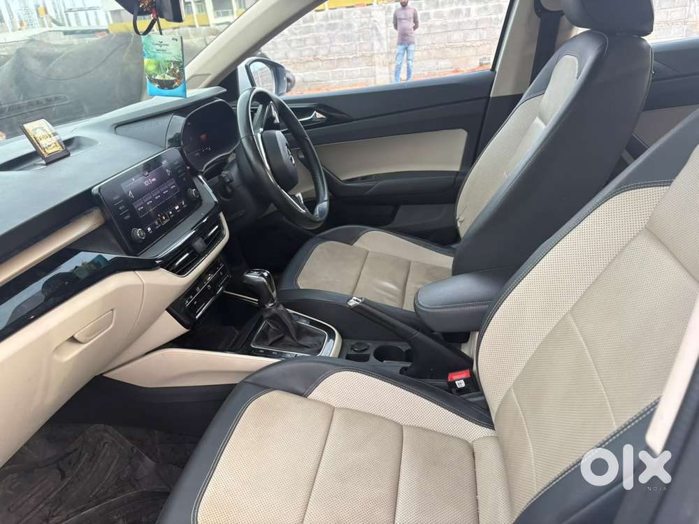 Skoda Slavia Style 1.0l Tsi At, 2022, Petrol