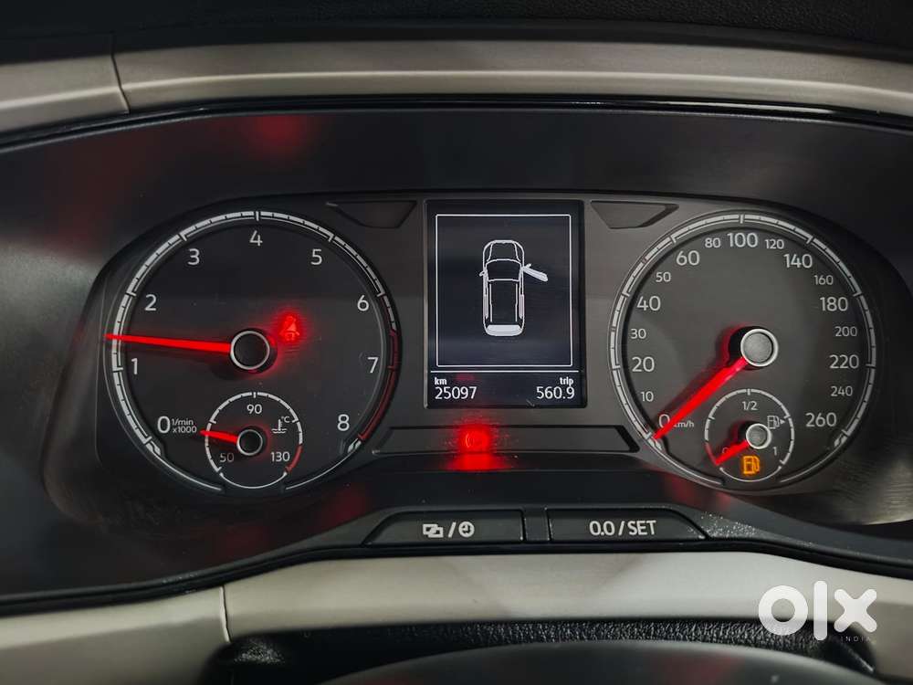 Volkswagen Taigun 1.0 Tsi Highline At, 2024, Petrol