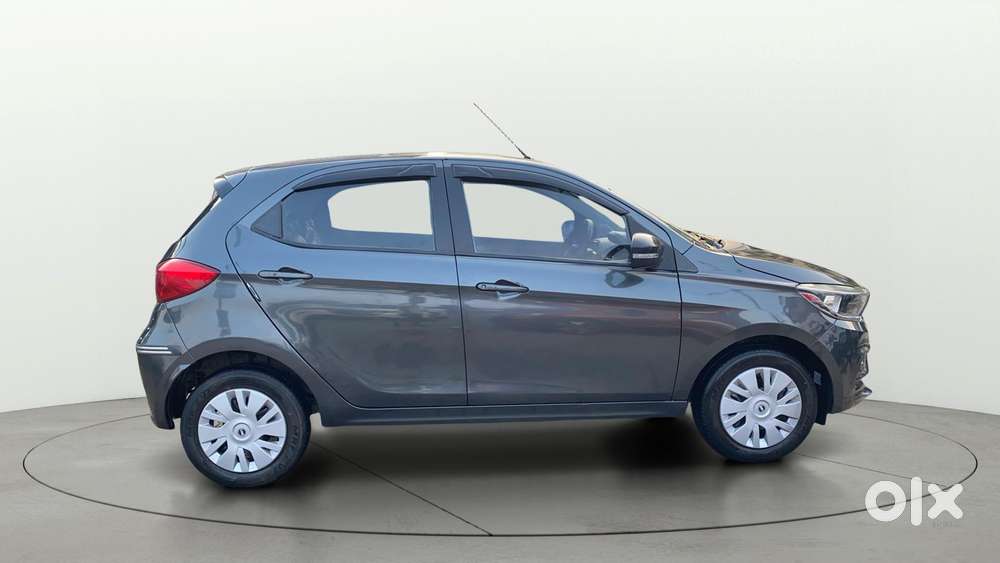 Tata Tiago 1.2 Revotron Xt Cng, 2023, Cng & Hybrids