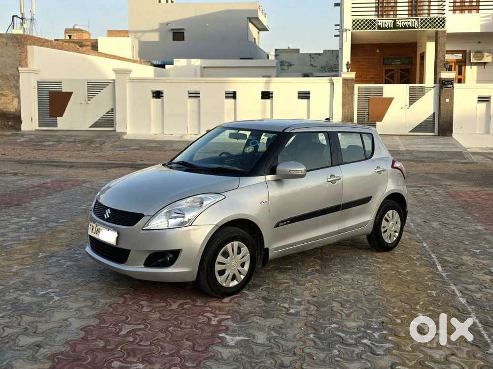 Maruti Suzuki Swift Vxi + Manual, 2013, Petrol