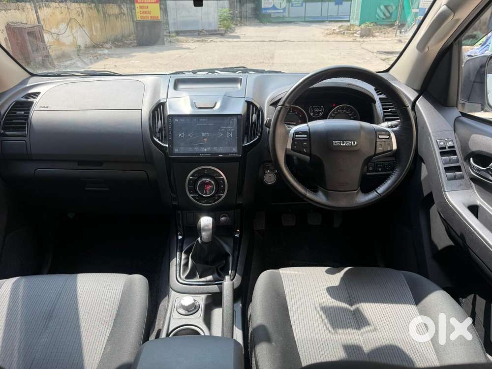 Isuzu D-max V-cross 4x4, 2025, Diesel