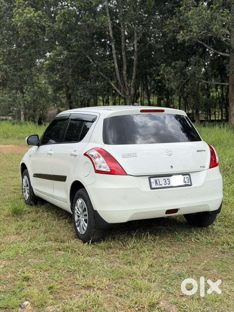 Maruti Suzuki Swift Vxi, 2015, Petrol