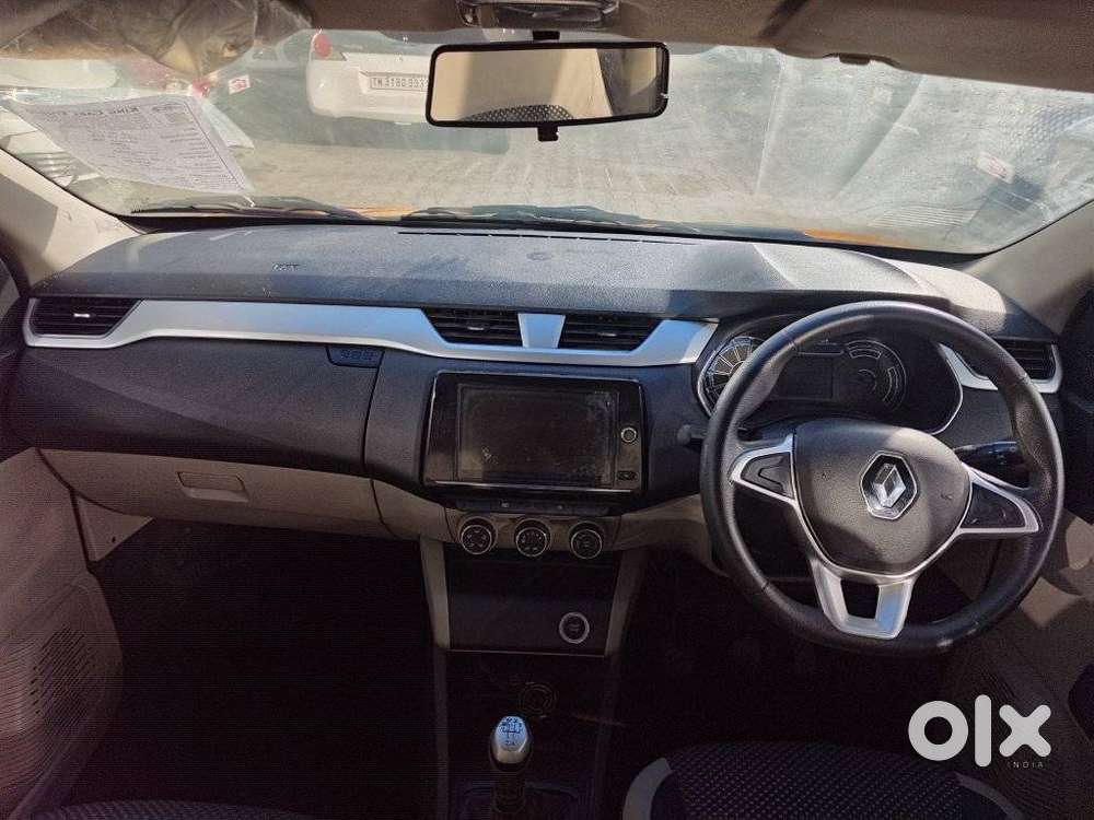 Renault Triber Rxz, 2019, Petrol