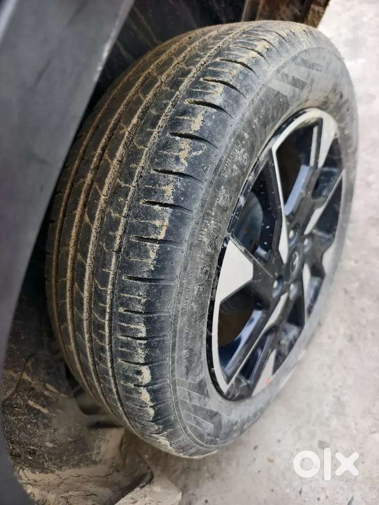 Tata Punch 2023 Automatic 27000 Km First