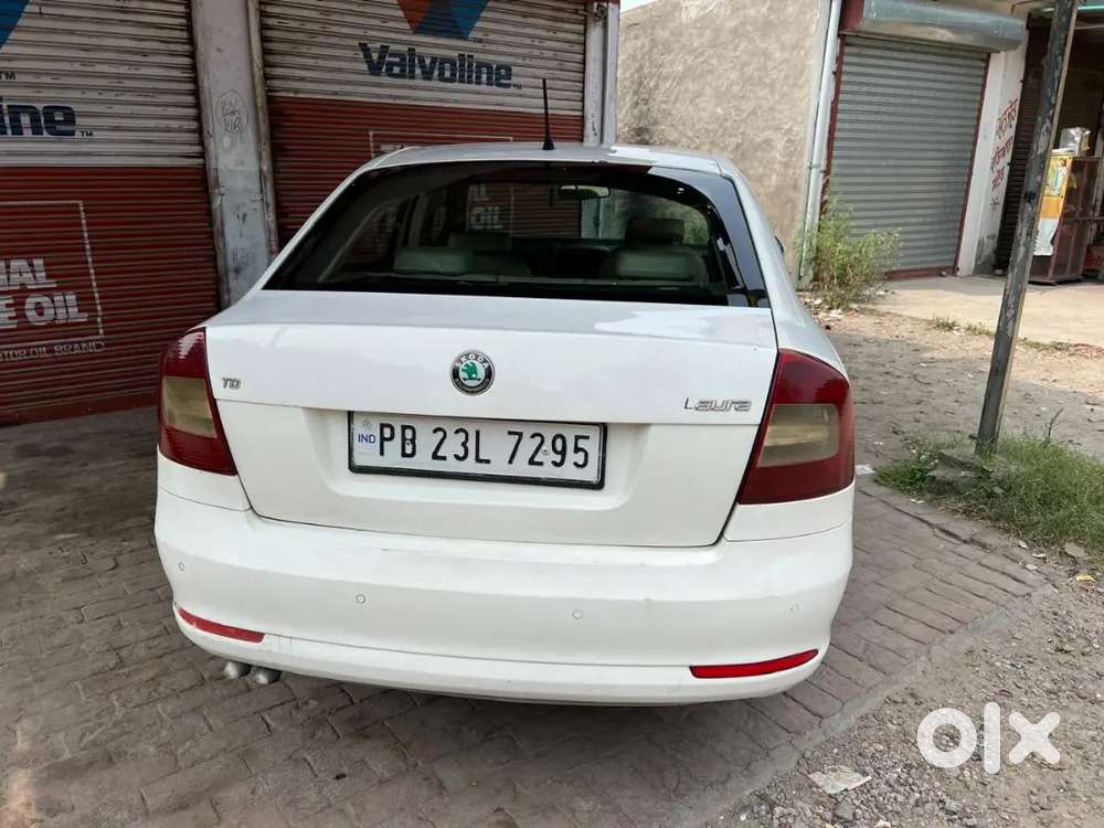 3rd Owner Skoda Laura Diesel 2012