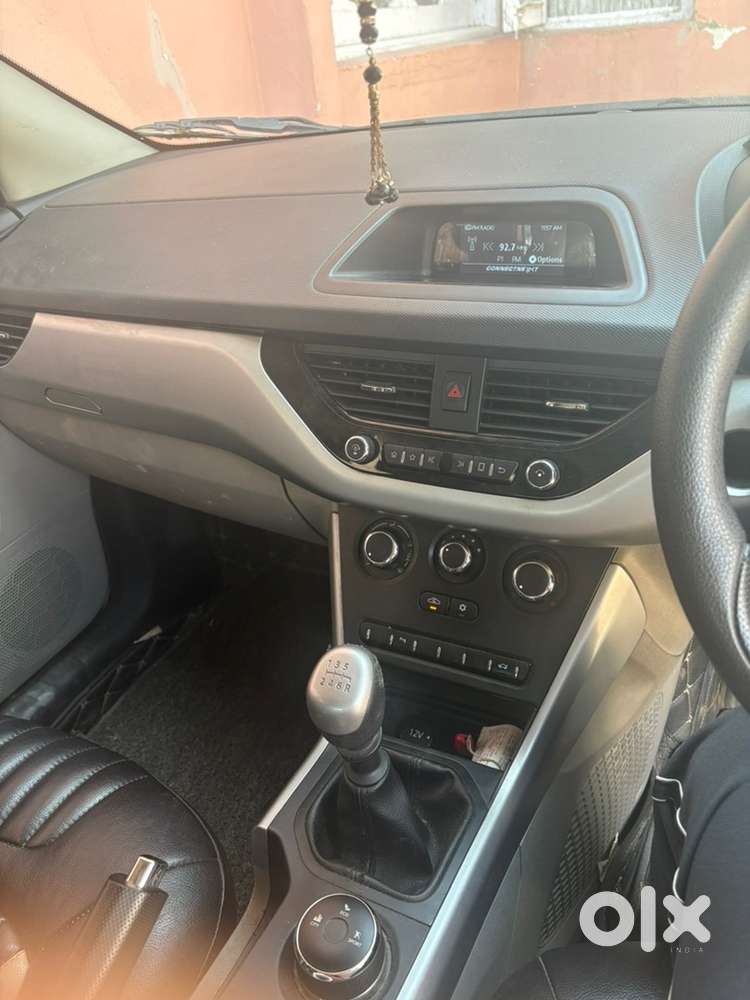 Tata Nexon Petrol 2018