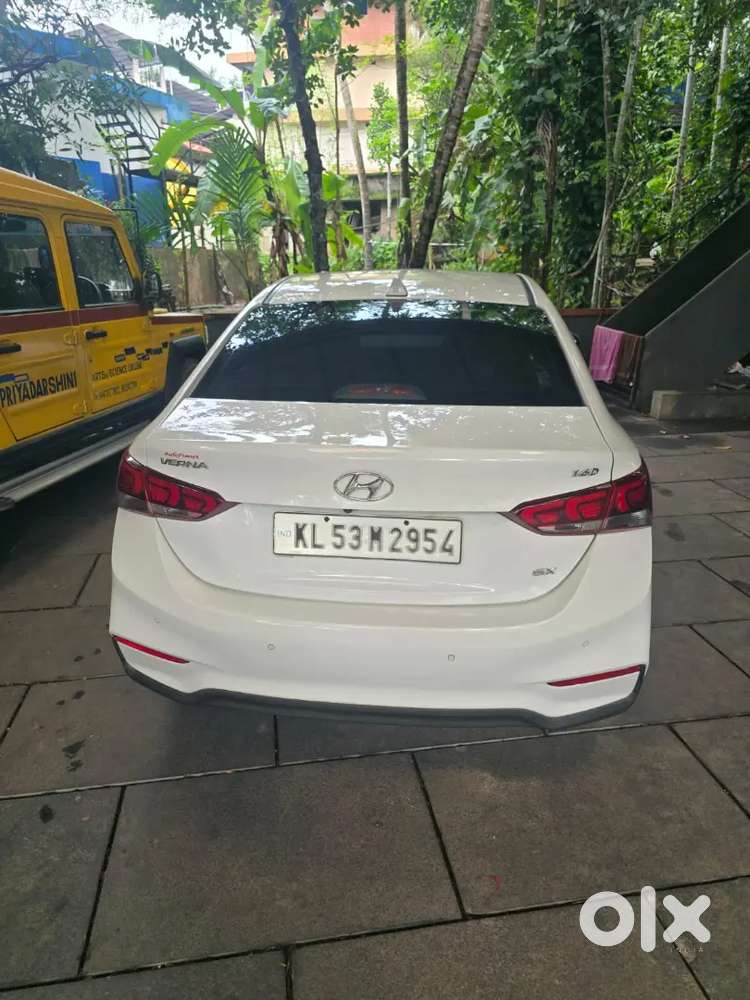 Full Option Verna 2017 Diesel Manual 195000 Km First Negotioble
