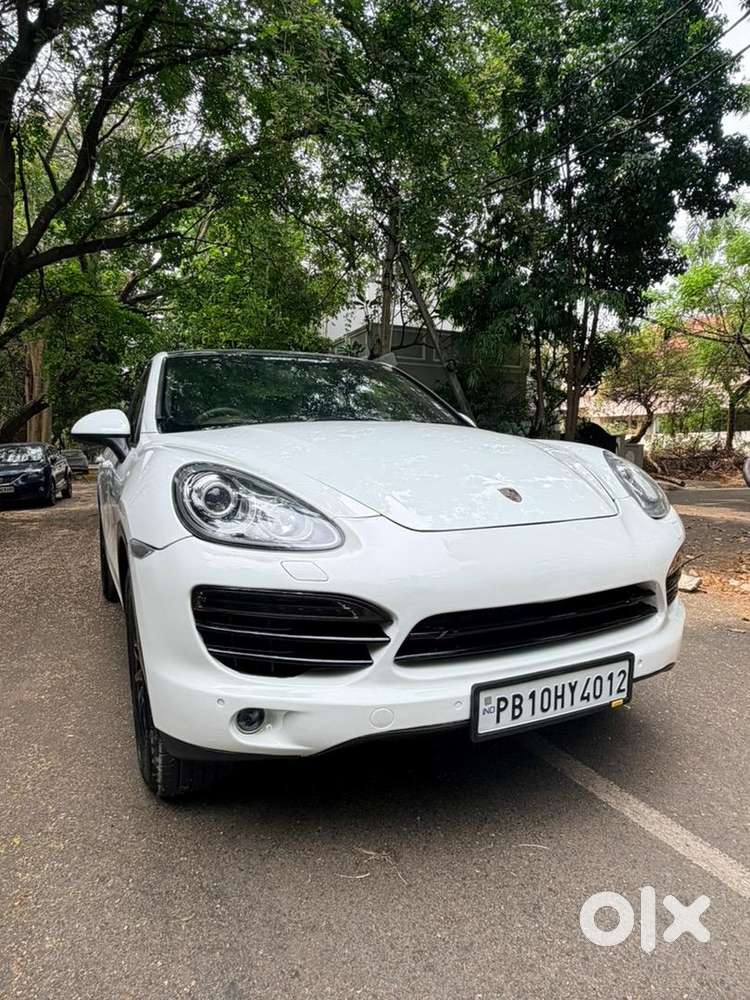 Porsche Cayenne 2013 Diesel 74000 Km Driven