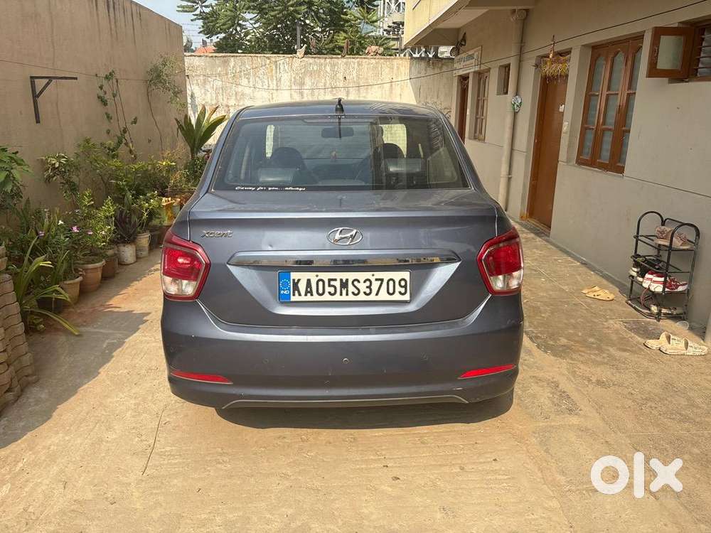 Hyundai Petrol Manual 2015