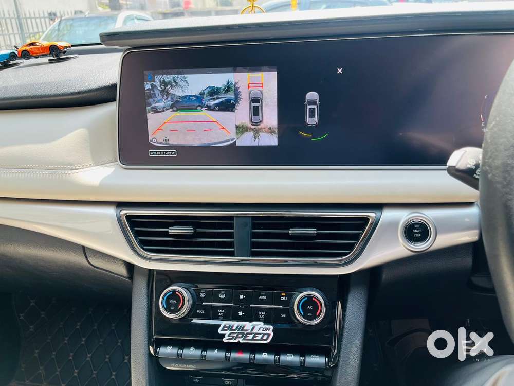 Mahindra Xuv700 2.2 Ax 7 Diesel Mt Luxury Pack Str, 2024, Diesel