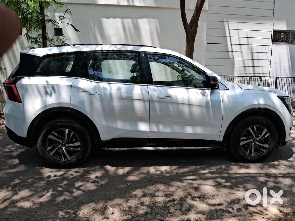 Mahindra Xuv700 2023 Diesel Well Maintained