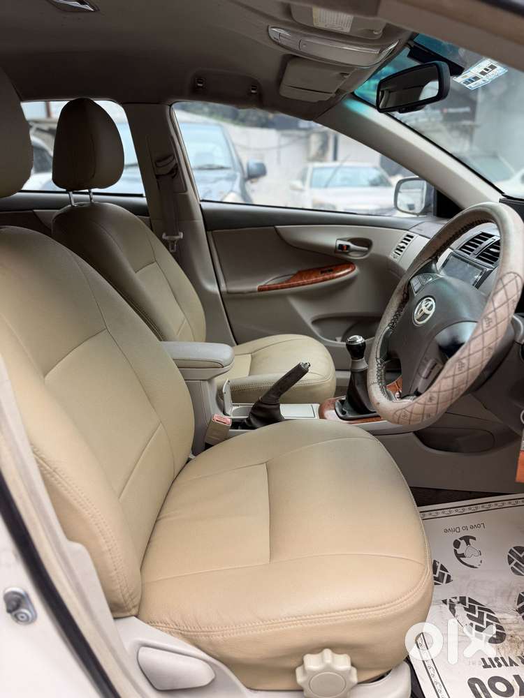 Toyota Corolla Altis G, 2010, Petrol