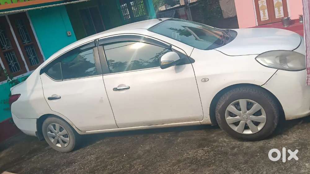 Nissan Sunny 2012 Petrol Well Maintained