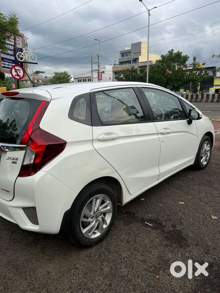 Honda Jazz V Automatic, 2016, Petrol
