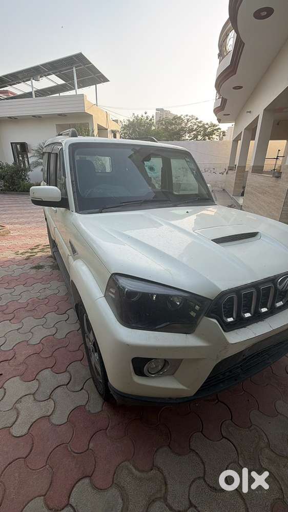 4x4 Scorpio S11