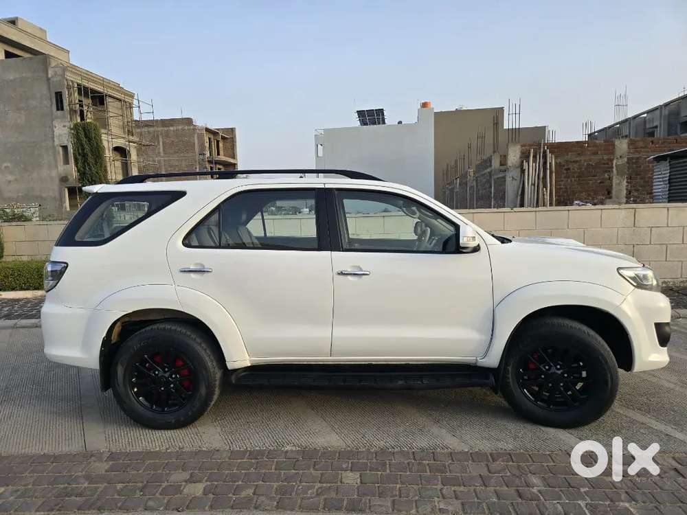 Toyota Fortuner 2013
