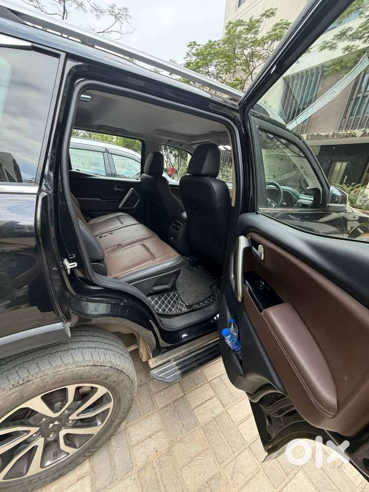 Mahindra Scorpio-n Z8 L Petrol At 7str