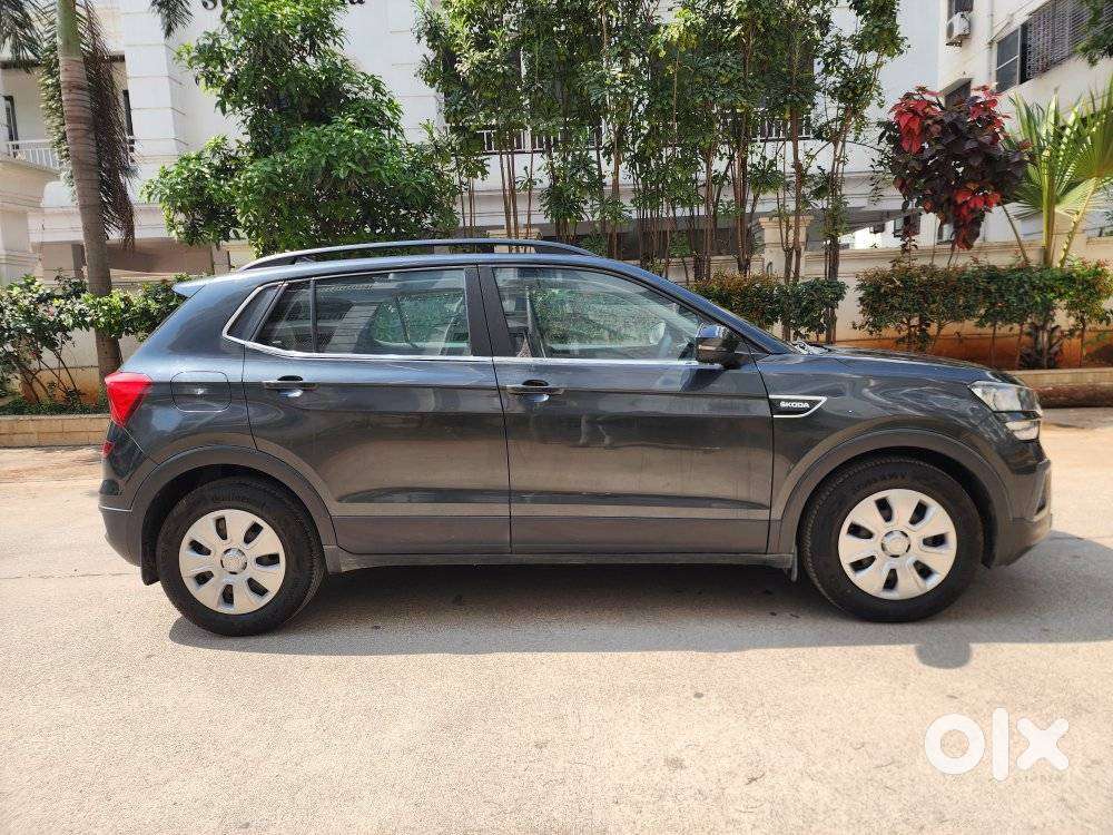 Skoda Kushaq 1.0 Tsi Active, 2022, Petrol