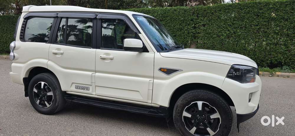 Mahindra Scorpio, 2017, Diesel