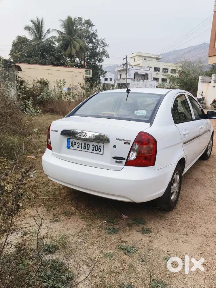 Hyundai Verna 2009 Diesel Well Maintained