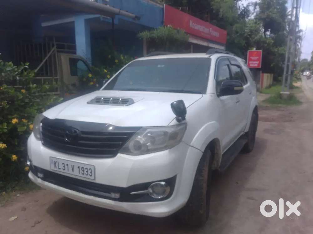 Toyota Fortuner 3.0 Diesel, 2011 Model