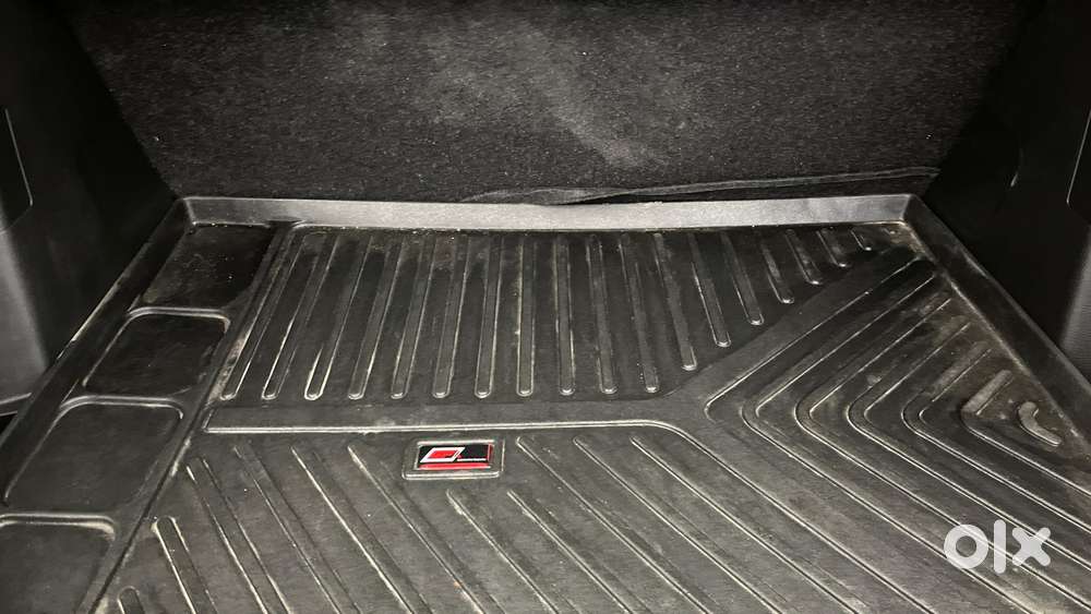 Maruti Suzuki Vitara Brezza 1.5 Vxi At, 2023, Petrol