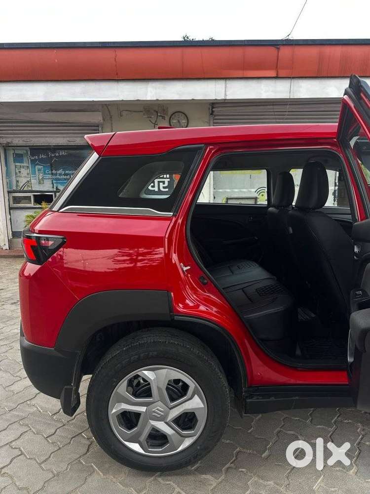 Maruti Suzuki Brezza 1.5 Vxi Smart Hybrid, 2025, Petrol