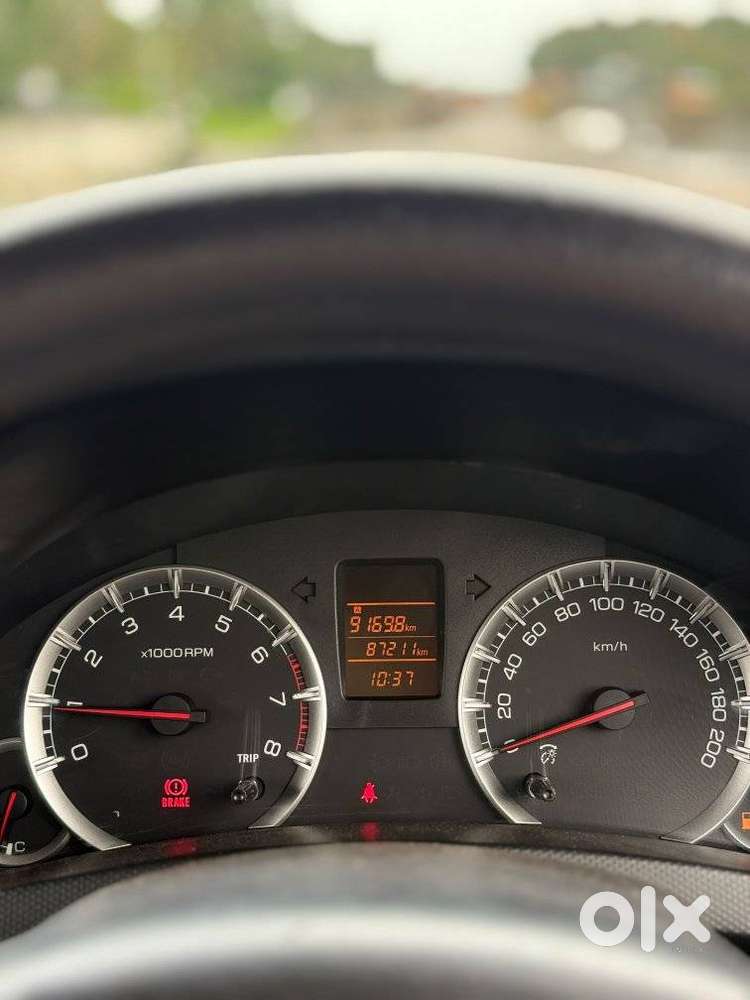 Maruti Suzuki Swift Vxi, 2013, Petrol