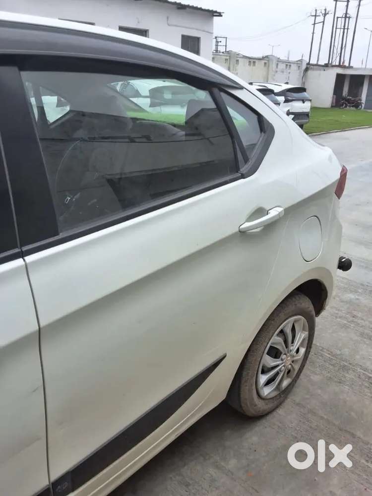 Tata Tigor Revotron Xt 2017
