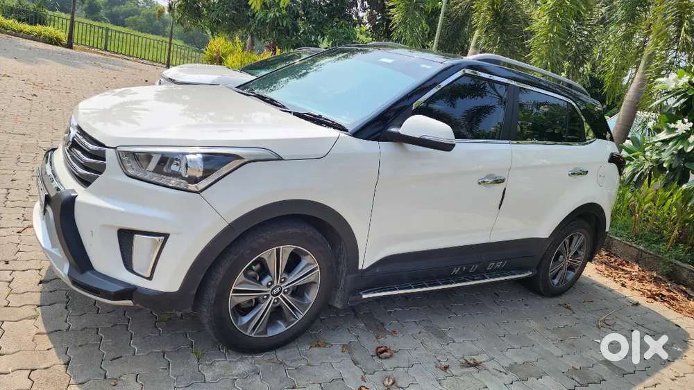 Hyundai Creta Petrol Dual Tone, With Loaded Genuine Accessories,