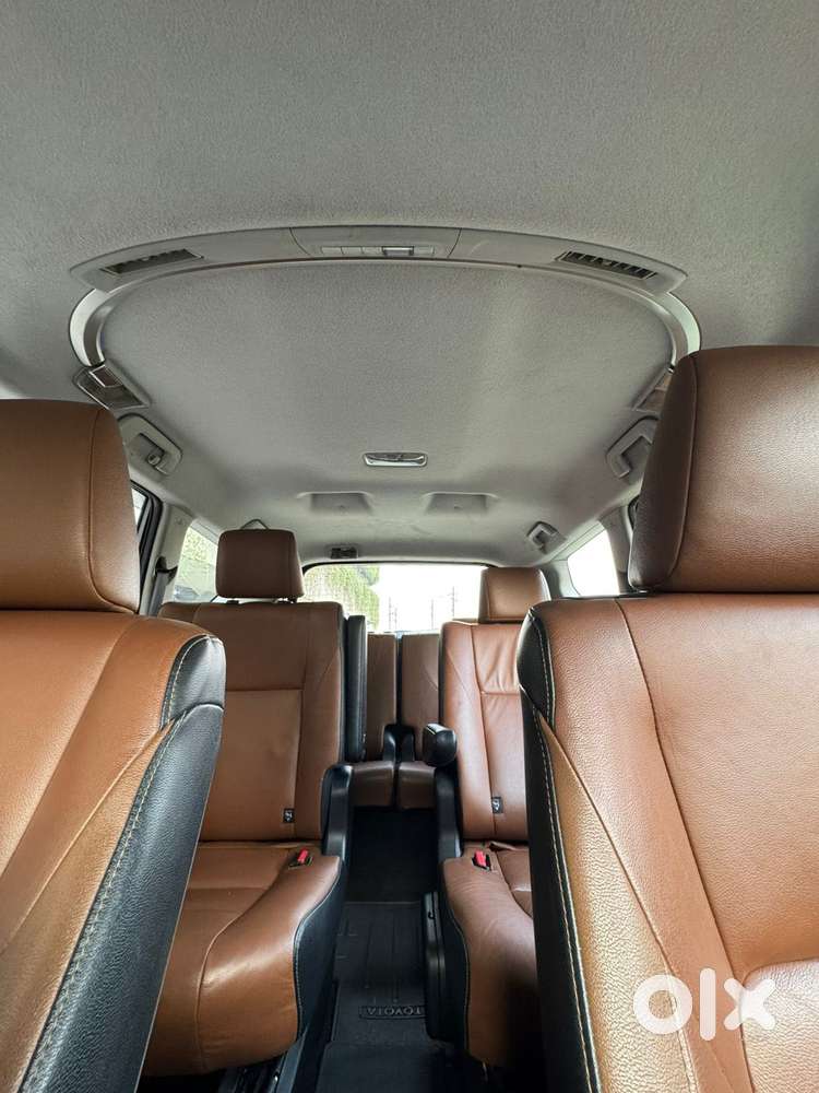 Toyota Innova Crysta 2.8 Z, 2016, Diesel