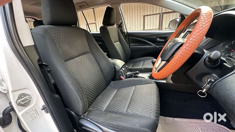 Toyota Innova Crysta 2.4 G Mt, 2017, Diesel