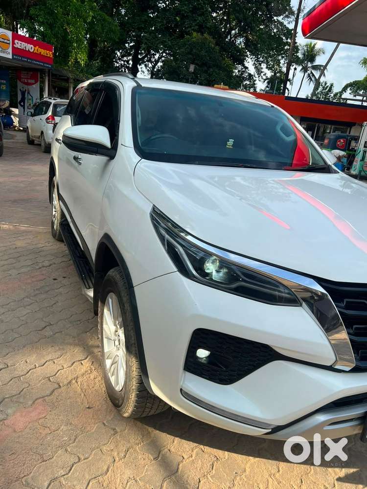 Toyota Fortuner Legender 2022 Diesel