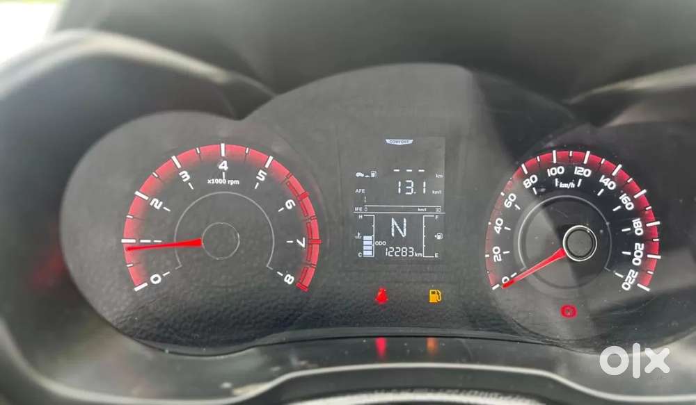 Mahindra Xuv 3xo, 2025, Petrol